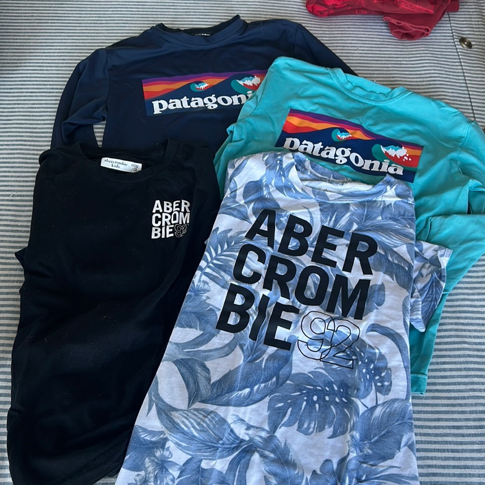 4 boys Patagonia and Abercrombie tees